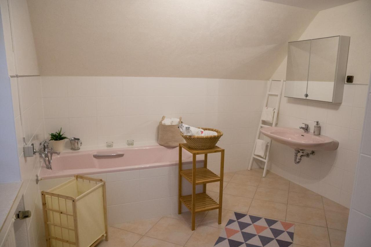 Schoene Ferienwohnung In Kuerten מראה חיצוני תמונה